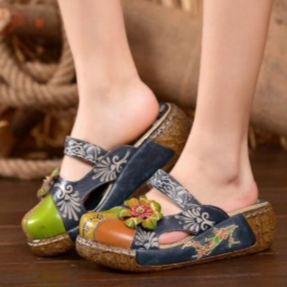Women's Blue/Multi Flower Slip-On Leather Cut-Out Backless Platform Sandal Sz 41 - Picture 2 of 16